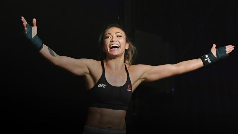 Michelle Waterson Michelle Waterson (born January 6, 1986) is an American mixed martial artist and model who competes in the Ultimate Fighting Championship (UFC). She i...